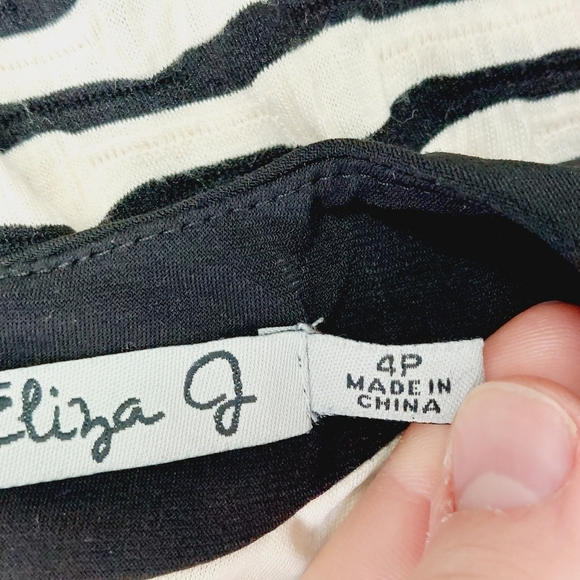 Eliza J Stripped Black Ivory Beige Rayon Textured Sleeveless Shift Dress P6389 - Picture 6 of 8